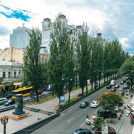 Two Bedroom Apartment On Kreschatik, Kyiv Center With Great View Kültér fotó